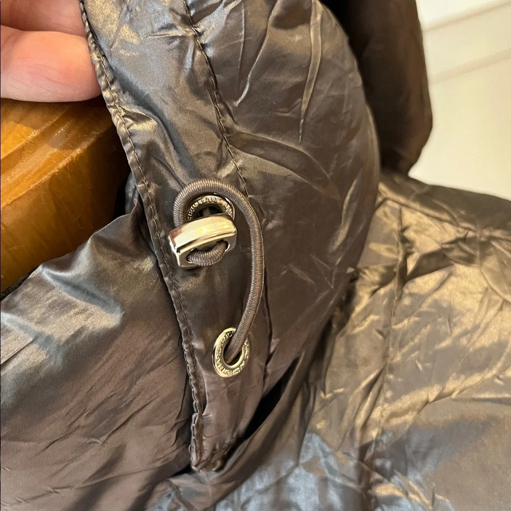 Andrew Marc packable 90% duck down hooded puffer - 650 fil power with pockets - Picture 3 of 12